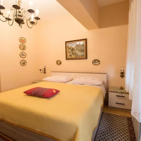 Antica 3*